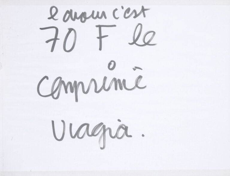 Ensemble de 11 écritures au feutre noir sur feuille A4 réalisées lors d'une - p…