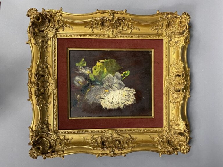 Ensemble de trois cadres en bois doré et stuc à décor de coquilles dans les éco…
