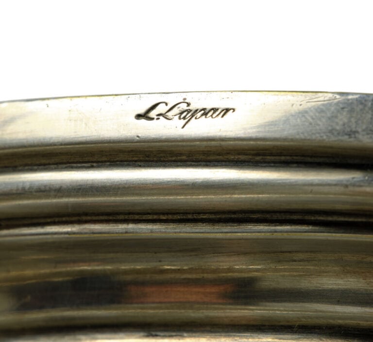 Léon LAPAR (XIX-XXeme) - Jardinière en bronze argenté - Signée « L.LAPAR » et p…