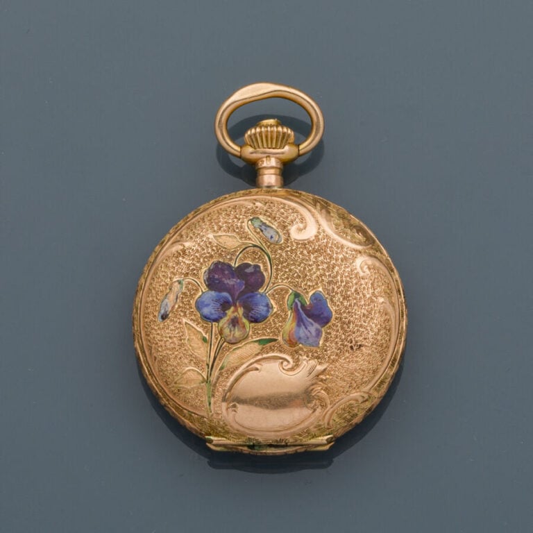 MONTRE de COL SAVONNETTE "pensées" en or rose (585‰) 14 carats, entièrement ama…