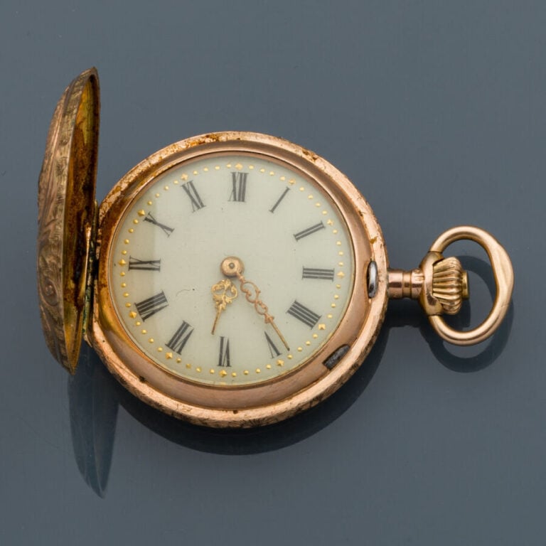 MONTRE de COL SAVONNETTE "pensées" en or rose (585‰) 14 carats, entièrement ama…