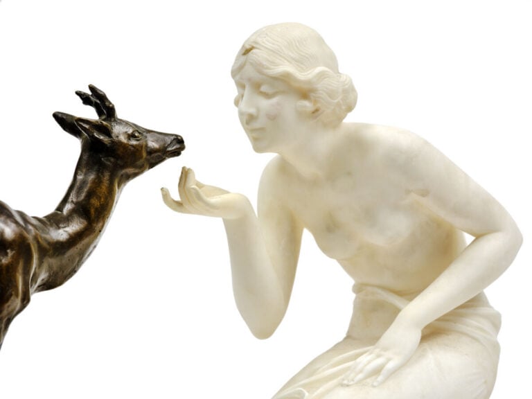 P. CONTI (début XXeme) - Femme à la biche - Sculpture en marbre de carrare et b…