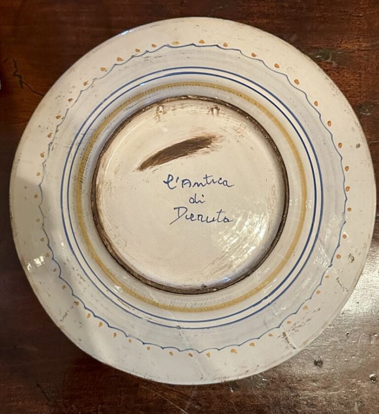 Assiette décorative à profil de femme - Diamètre : 27 cm