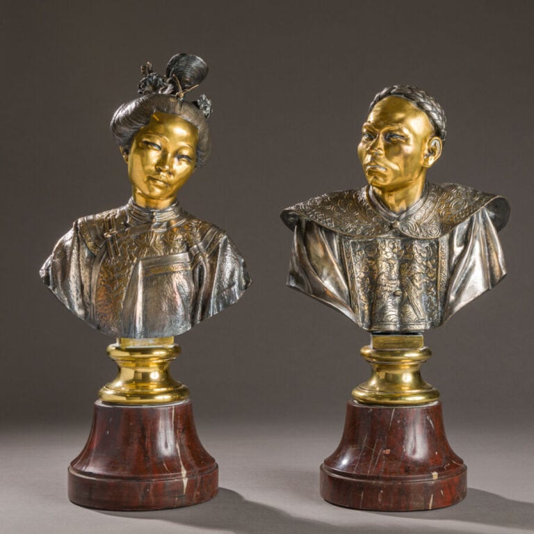 CHARLES CORDIER (1827-1905) - Chinoise, Chinois - Deux bronzes à patine argenté…