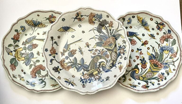 Dans le goût de ROUEN - Lot de 5 ASSIETTES ou PLATS (dont Gien)