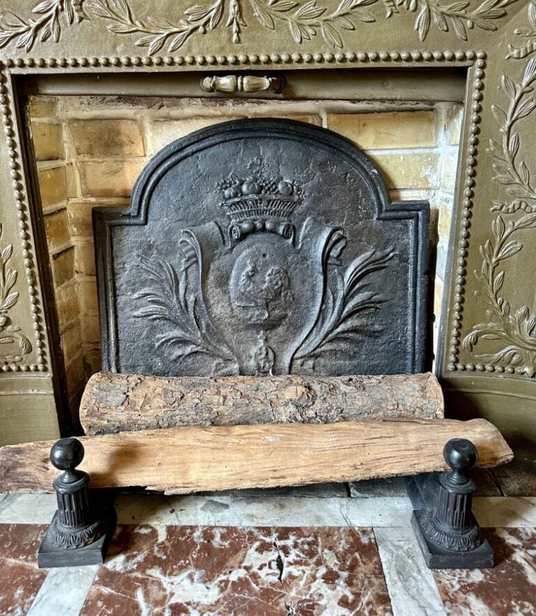 grille de cheminée + plaque
