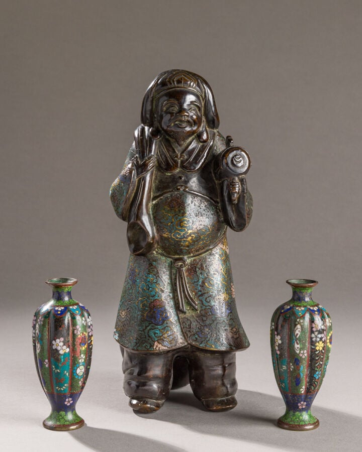 JAPON - EPOQUE MEIJI (1868 - 1912) - Statuette de Daikoku debout en bronze et -…