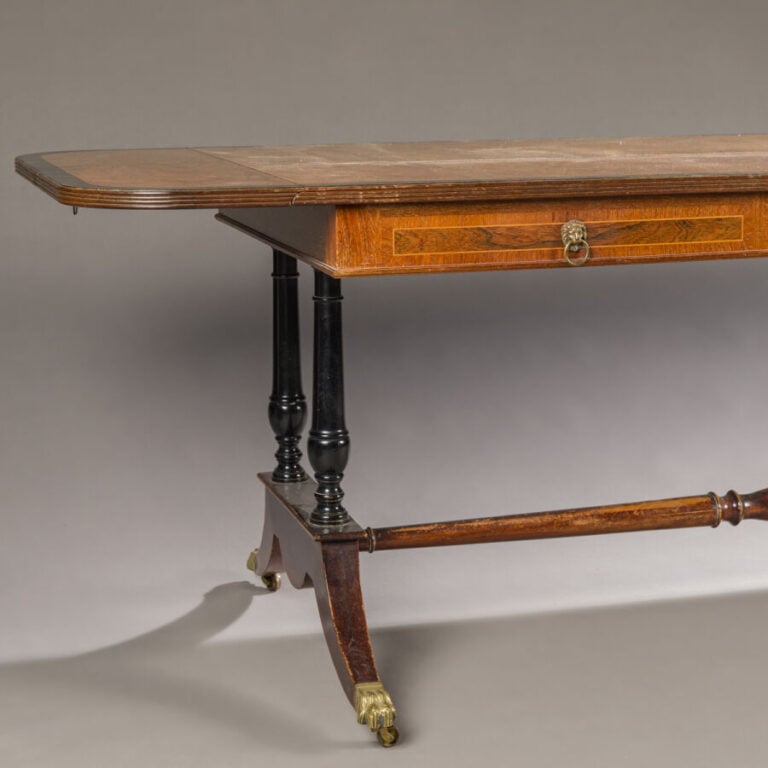 Longue table de salle a - manger de style anglais