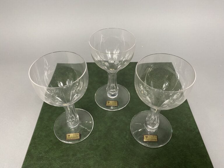 Moet & Chandon - Coffret comprenant 6 verres à pied en cristal, cristallerie ro…