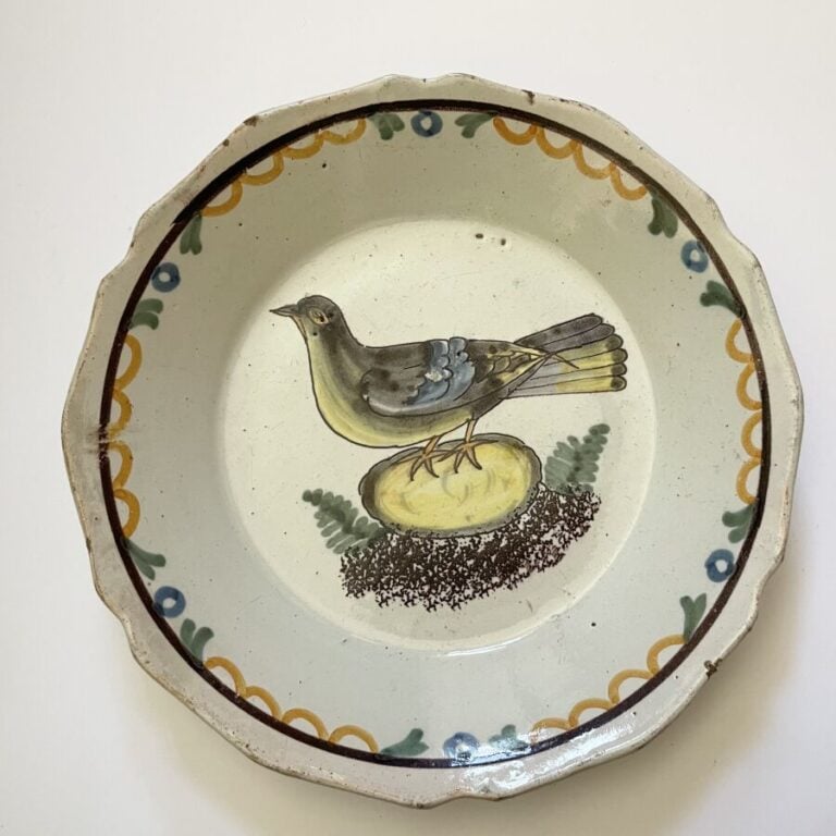 NEVERS - Assiette décor oiseau - Diamètre : 22 cm