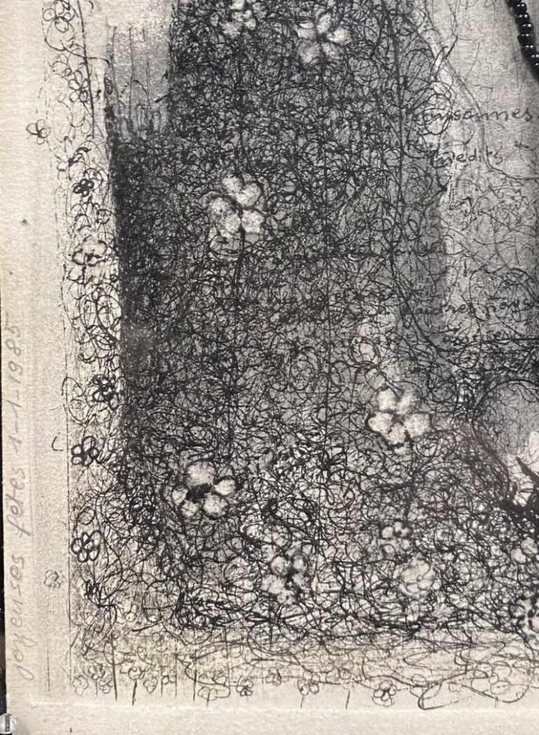 V. SIERRA - Deux gravures encadrées et une composition sur toile de jute - Dim.…