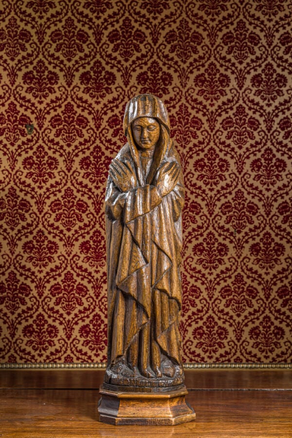 Vierge éplorée de Calvaire en chêne sculpté - Hauteur : 70 cm. - Nord de le Fra…