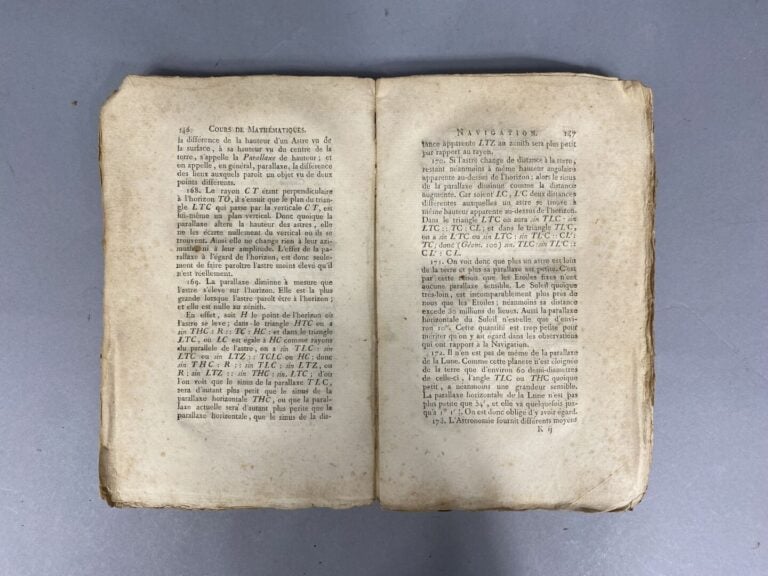 BÉZOUT (Étienne) - Cours de mathématiques à l'usage des Gardes du Pavillon et d…