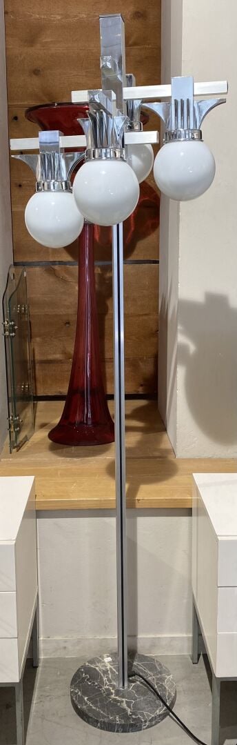 Gaetano SCIOLARI (1927-1994), d'après - Lampadaire en métal chromé à 4 bras de…