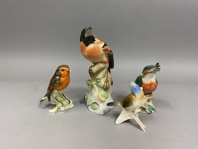 HEREND HUNGARY - Lot de deux oiseaux en céramique émaillée polychrome - On join…