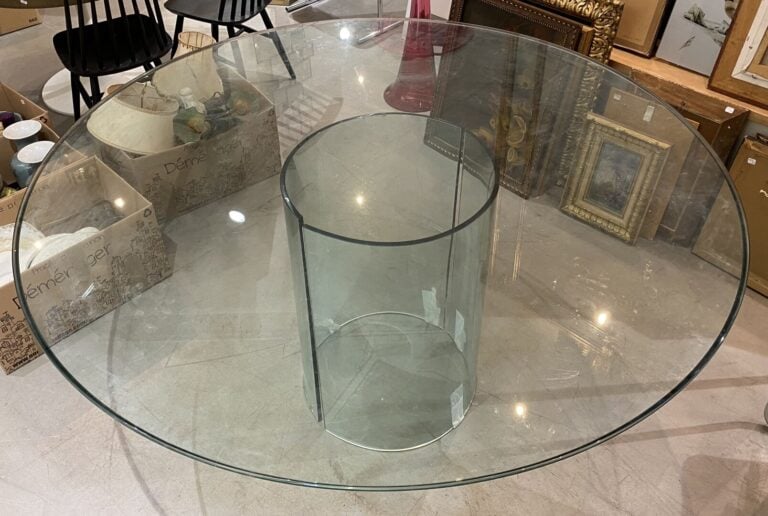 ROCHE BOBOIS - Table à manger de forme ronde, plateau et piètement en verre - D…