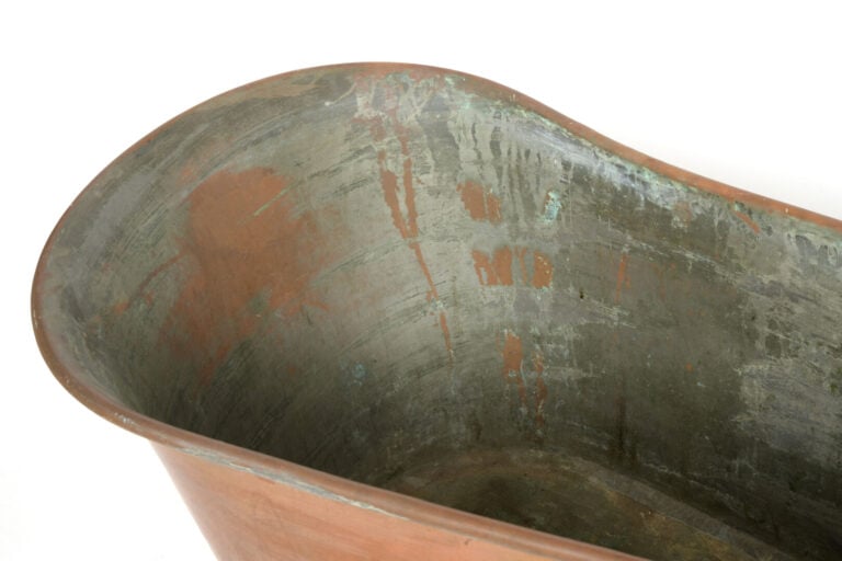Baignoire en cuivre - XIXe siècle - H : 69 cm - L : 150 cm