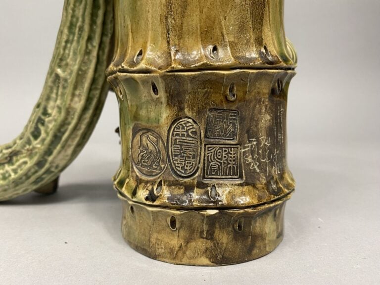 Chine, probablement Fours de Shiwan à Foshan - Groupe en porcelaine de Shiwan f…