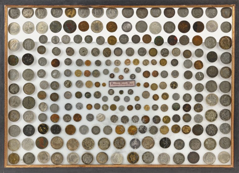 Collection de fausses pièces de monnaies et/ou de refrappes (env. 200) provenan…