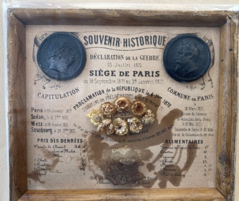 Divers guerre 1870 et Commune de Paris dans un classeur, courriers et documents