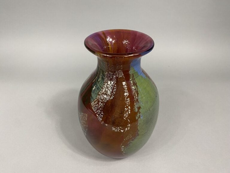 FARINELLI à BIOT - Vase balustre en verre soufflé à décor d'inclusions intercal…