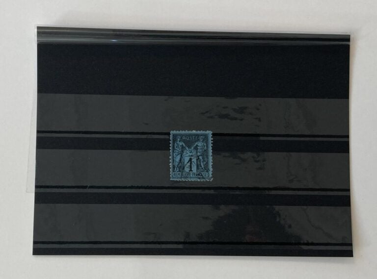 N°84 Bleu de Prusse oblitéré avec certicat Roumet, belle nuance, 2 dents courte…