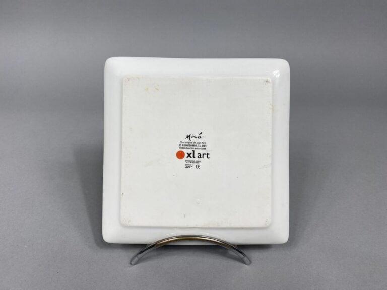 XL ART éditeur - Lot de deux assiettes de forme carrée en porcelaine émaillée p…