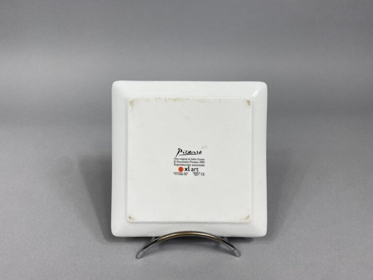 XL ART éditeur - Lot de deux assiettes de forme carrée en porcelaine émaillée p…