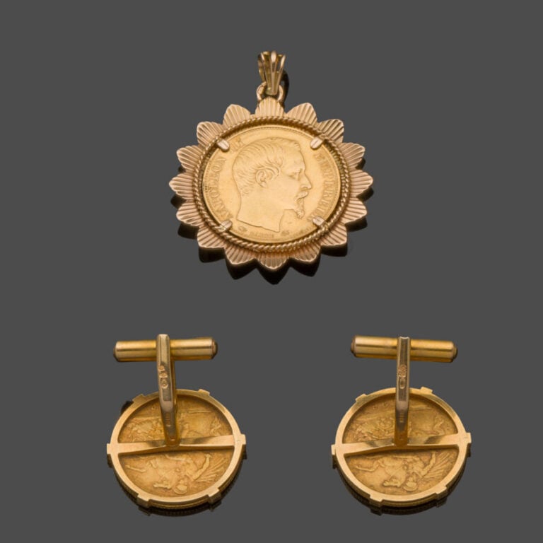 LOT en or jaune (750‰) comprenant : - - une paire de BOUTONS de MANCHETTES rete…