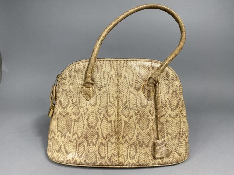 MANFIELD - Sac porté épaule en cuir façon serpent , double anse, fermeture à gl…