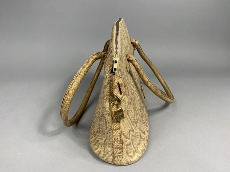MANFIELD - Sac porté épaule en cuir façon serpent , double anse, fermeture à gl…