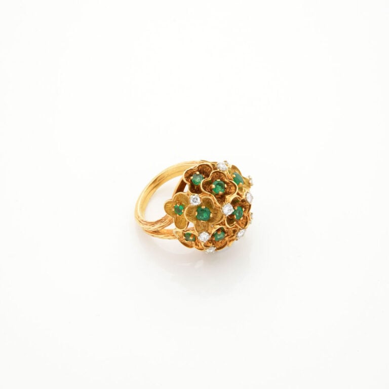 Michele MORGAN (1920-2016) - BAGUE "bouquet de fleurettes" en or jaune (750‰) i…