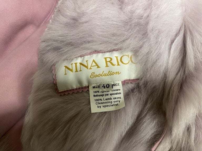 NINA RICCI - Veste rose lila en agneau de toscane - Taille indiquée 40 (38) - (…