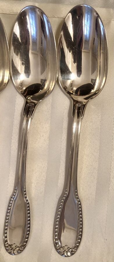 Partie de ménagère en argent, Poinçon Minerve comprenant : - - 18 couverts (com…