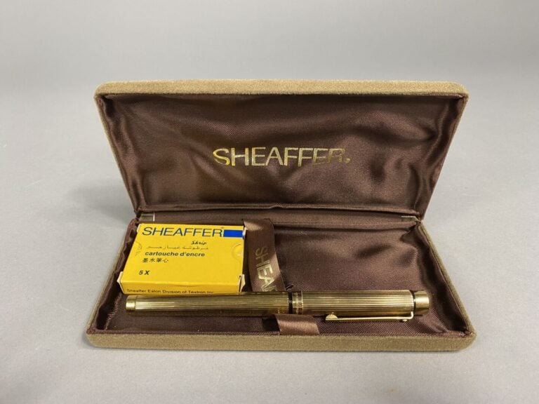 SHEAFFER et CHALANA - Deux stylos- plumes