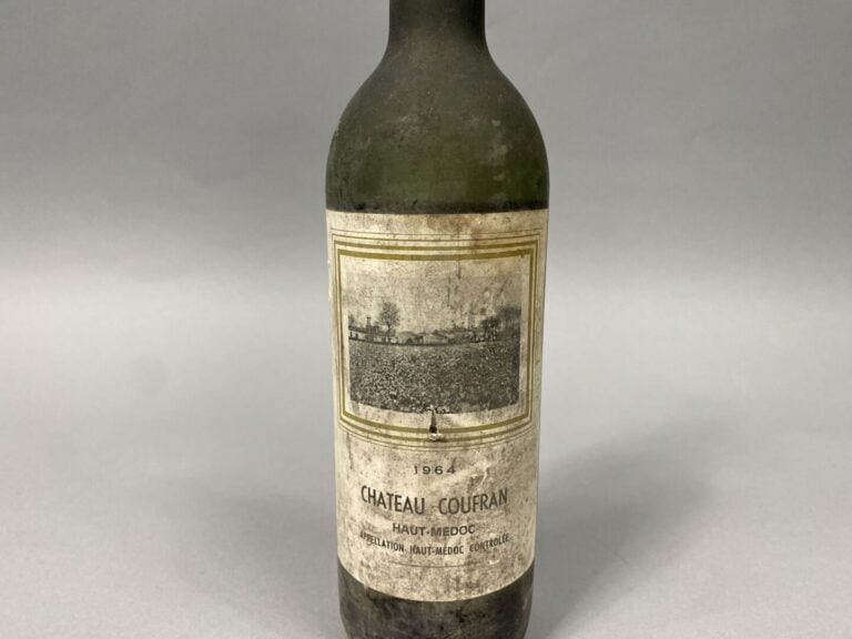 1 Bouteille Chateau Coufran, Haut-Médoc, 1964 - (niveau bas, étiquette tachée e…