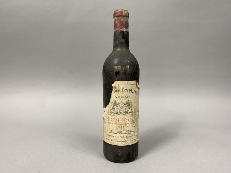 1 Bouteille Pomerol, Clos des Templiers 1957 - (haut épaule, étiquette déchirée…