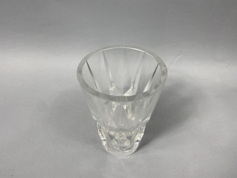 Vase en cristal - H : 25 cm