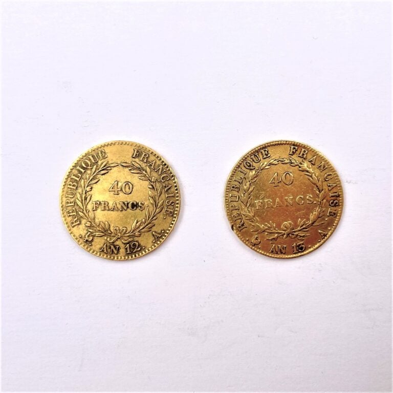 2 pièces de 40 Francs or Napoléon comprenant : - 1x An 13A Napoléon Empereur Tê…