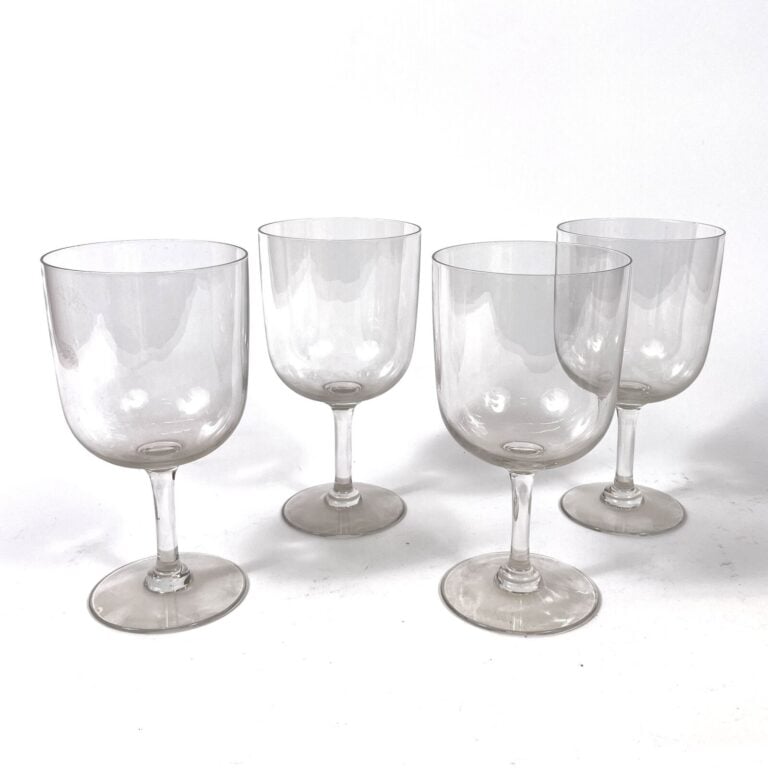Lot de 8 grands VERRES ou COUPES à pied en cristal - Hauteur : 20 cm - - Lot à…