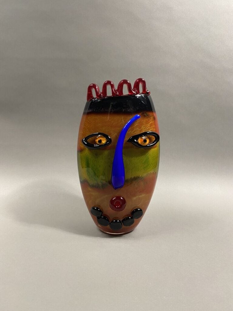 MURANO - Grand vase anthropomorphe en verre multicouche dans les tons vert, noi…