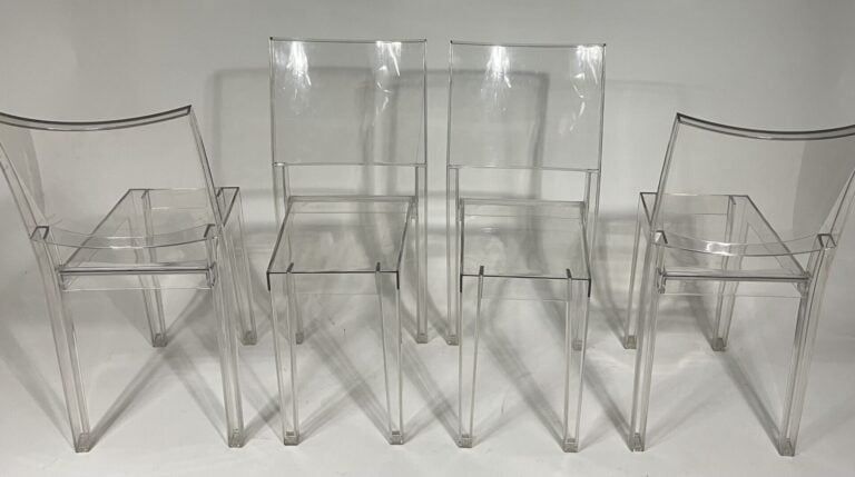 Philippe STARCK (1949), édité par KARTELL - Huit chaises modèle 'La Marie" en p…