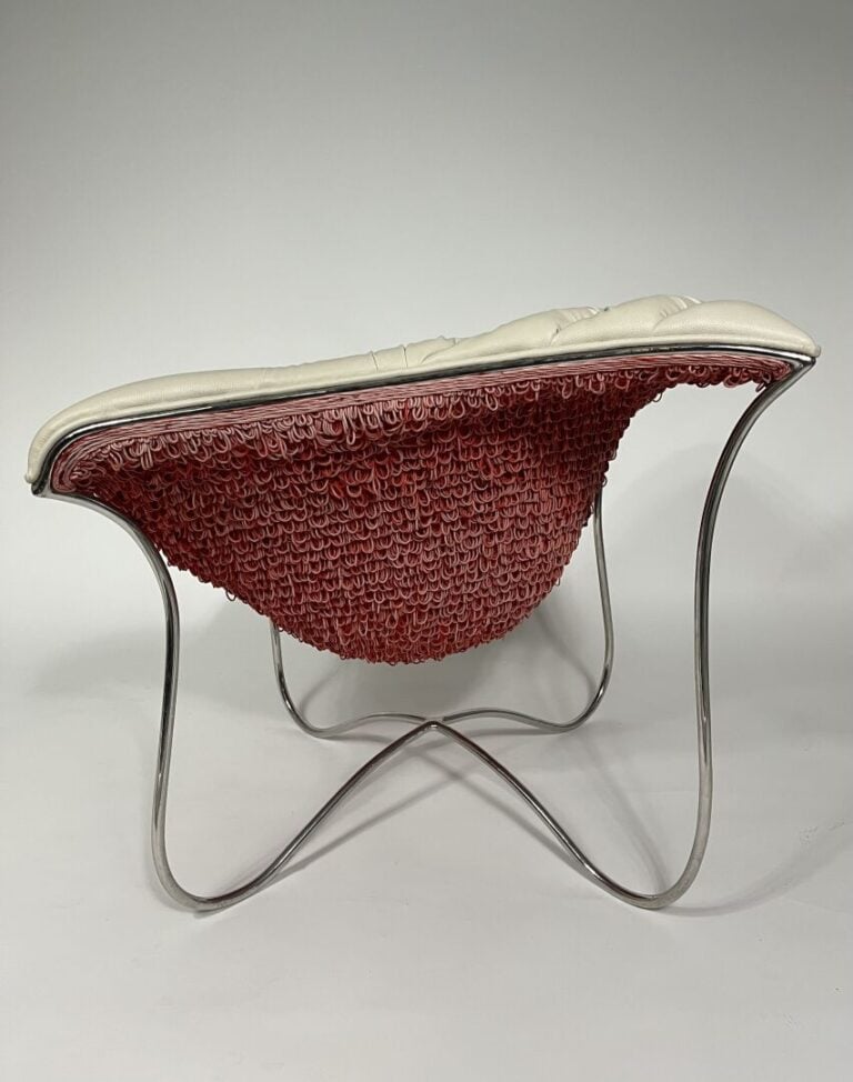 VITO SELMA (XXe) - Paire de fauteuils, modèle "Paisley", en cuir, métal et cord…