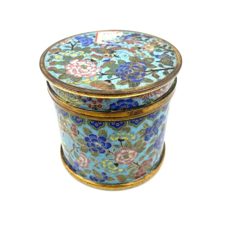 CHINE - BOITE en cloisonné à motifs floraux - Hauteur : 10 cm