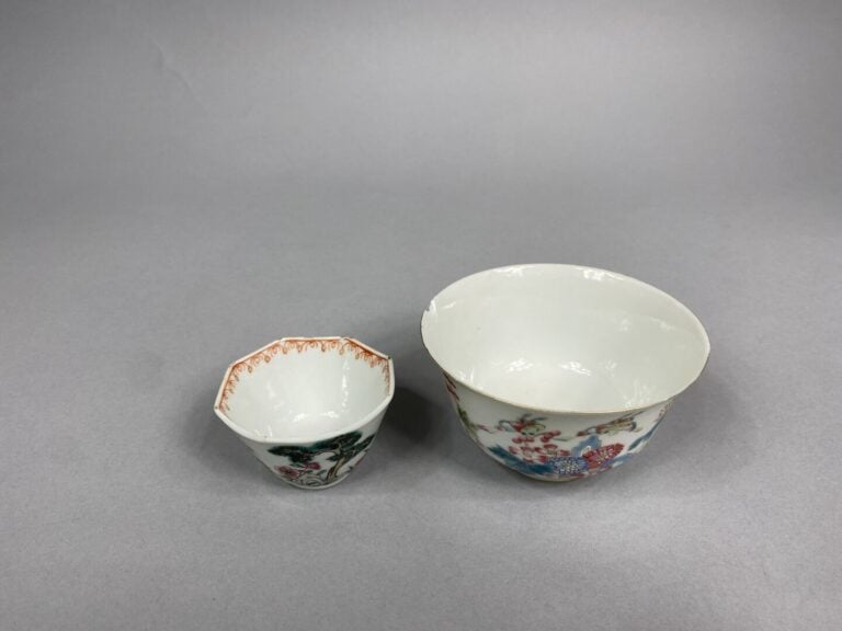 Chine - Bol en porcelaine émaillée dans le style de la famille rose à décor de…