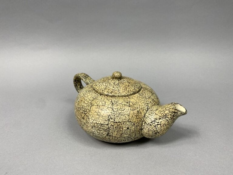 Chine - Théière en coquille d'oeuf de forme ronde - H : 8.5 cm