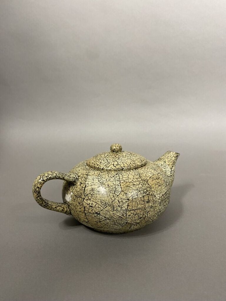 Chine - Théière en coquille d'oeuf de forme ronde - H : 8.5 cm