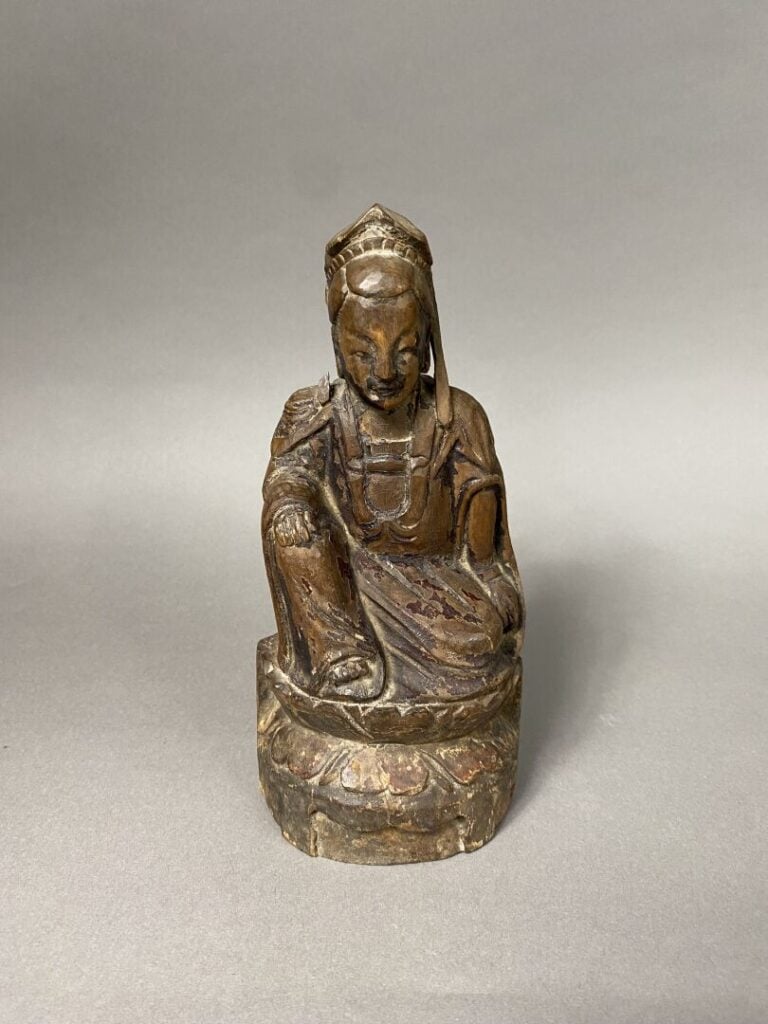 Chine, XIXe siècle - Ensemble de trois sculptures en bois - H(pour la plus gran…