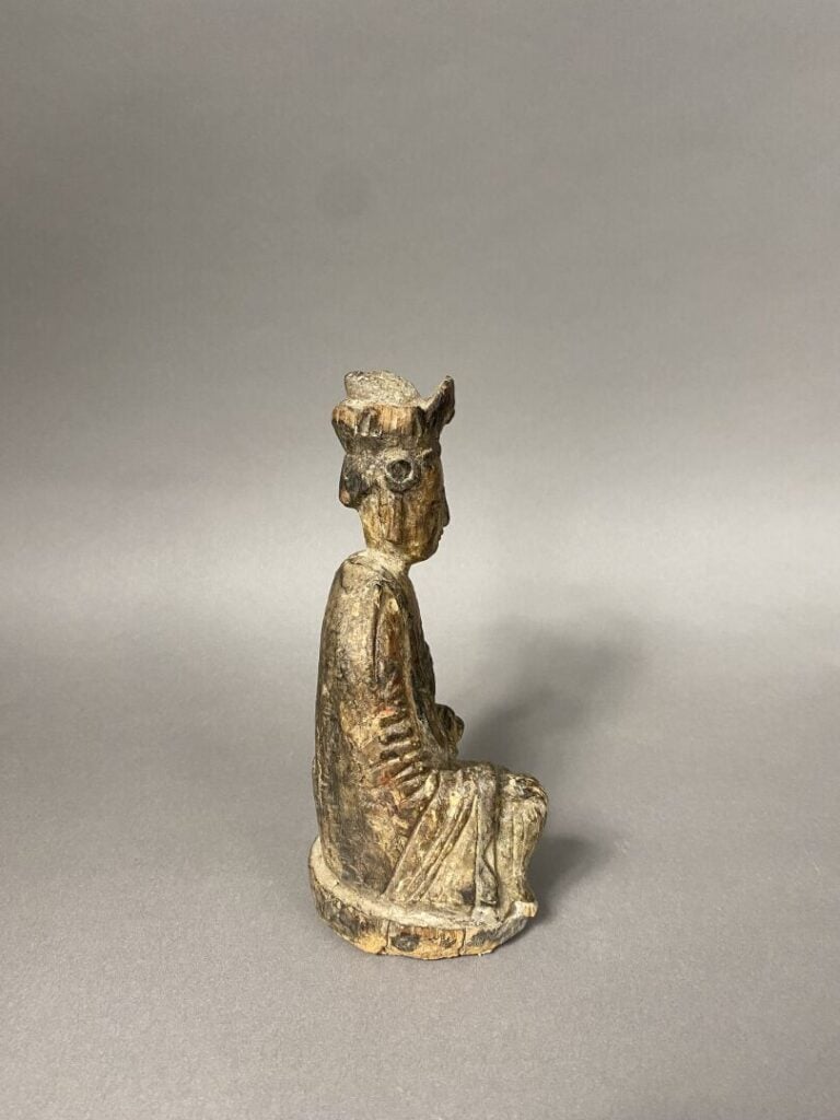 Chine, XIXe siècle - Ensemble de trois sculptures en bois - H(pour la plus gran…