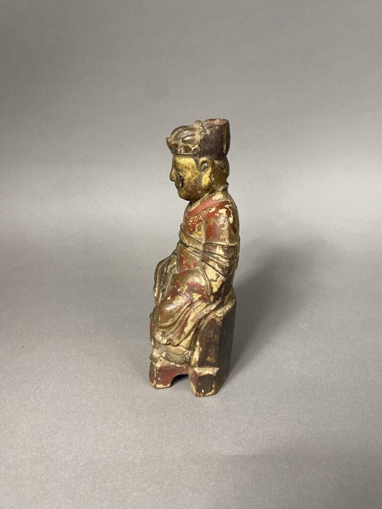 Chine, XIXe siècle - Ensemble de trois sculptures en bois - H(pour la plus gran…